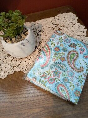 FREE w/purchase🎉Floral Paisley Photo Album